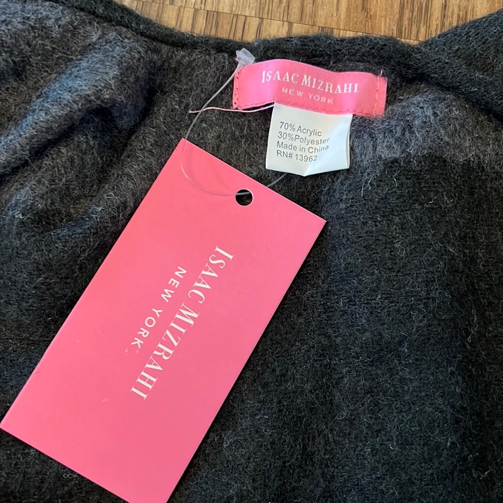 NEW!! Isaac Mizrahi shawl